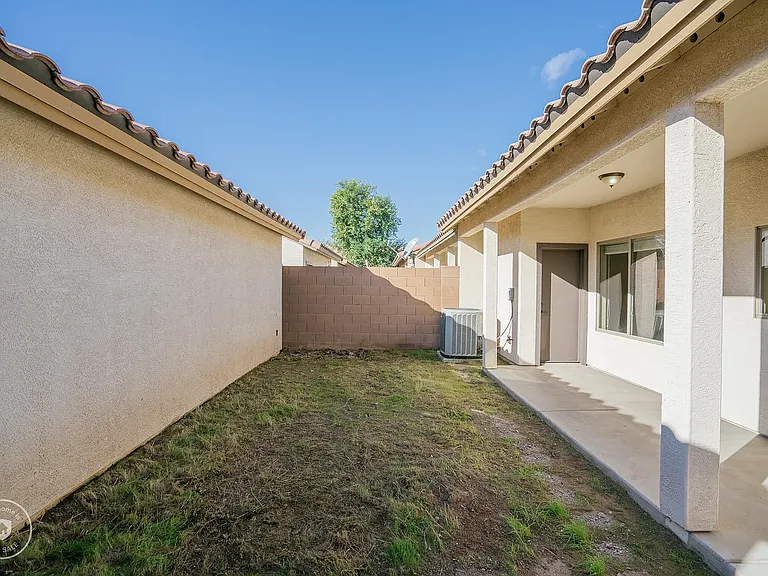 8971 W Northview Ave — Photo 17