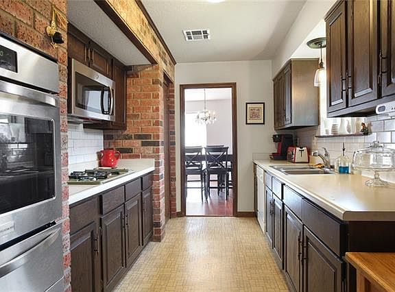 5th image of 4129 Pommard Dr