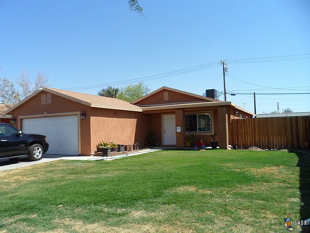 1st image of 1051 El Centro Ave