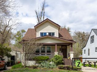 214 Woodsboro Dr #214, Royal Oak, MI 48067