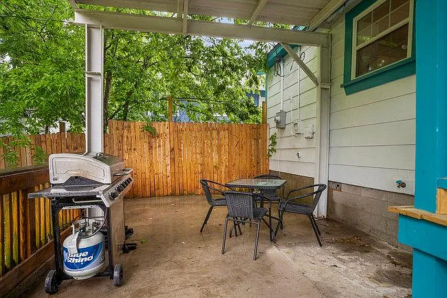 W Easton Pl — Photo 20