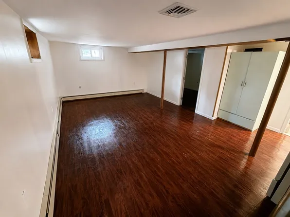 (undisclosed Address), East Meadow, NY 11554