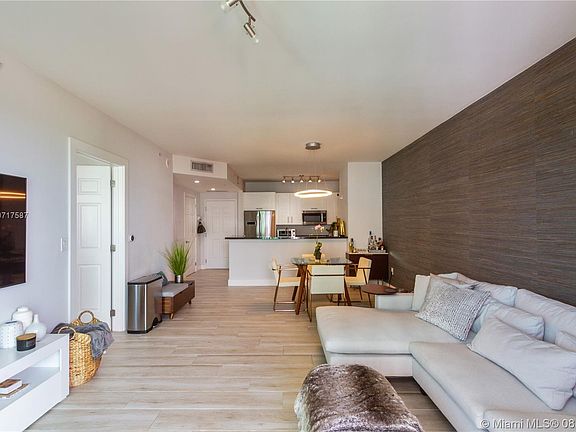 4th image of 1300 Ponce De Leon Blvd APT 501