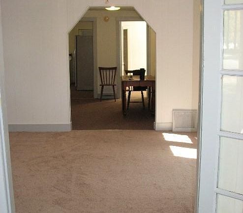 5th image of 1083 Union Ave
