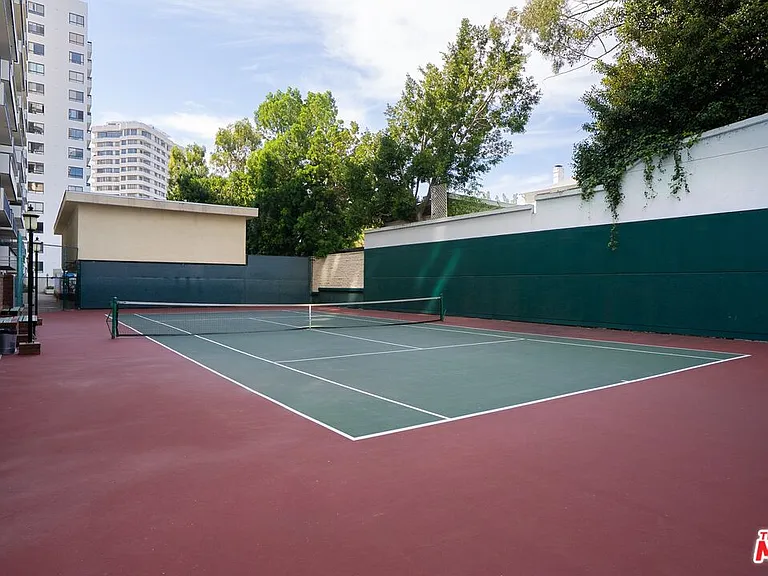 10535 Wilshire Blvd #411 — Photo 24