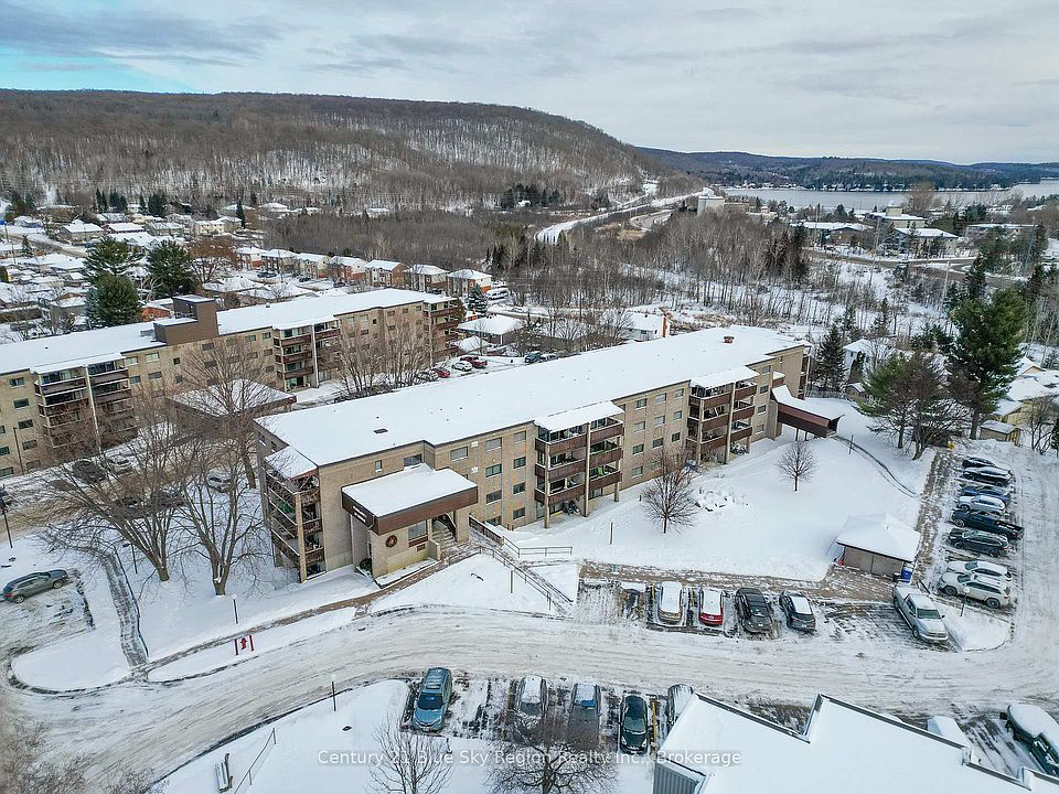 1st image of 149 Lindsay St #202