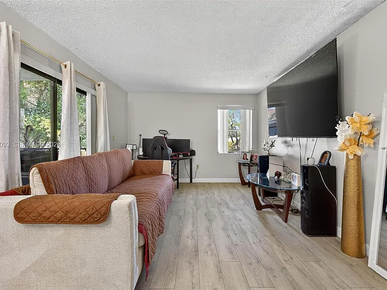 10845 NW 7th St #15-21 — Photo 15