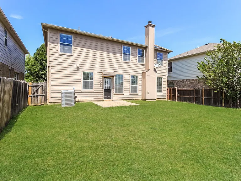 3029 Gettysburg Ln — Photo 24