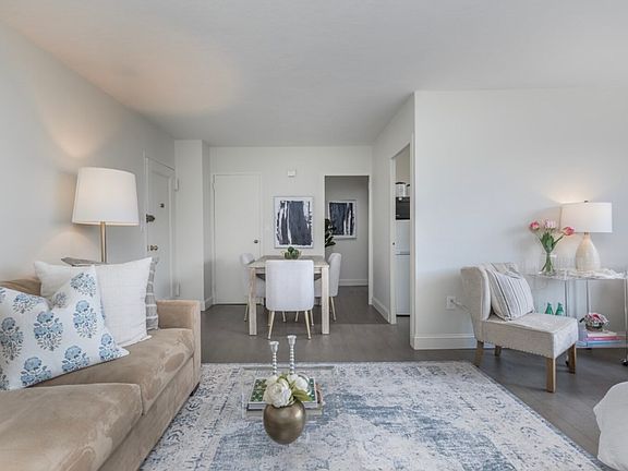 5th image of 145 Pinckney St APT 716