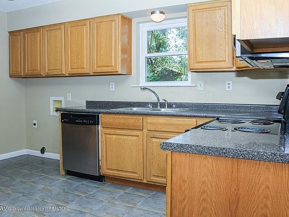 4th image of 3095 Forest Glen Dr #Lake0