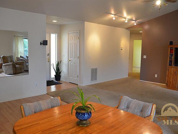 4th image of 1113 Sunrise Dr