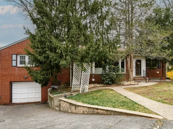 651 Alps Rd, Wayne Twp., NJ 07470