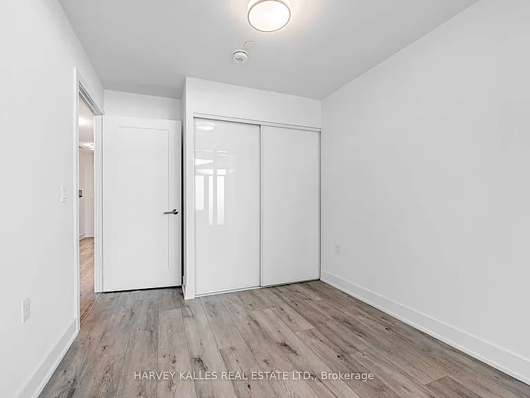 575 Bloor St E #505 — Photo 19