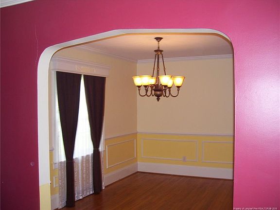3rd image of 203 Sherman Dr