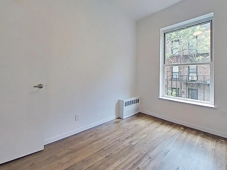 214 E 85th St #4D — Photo 4