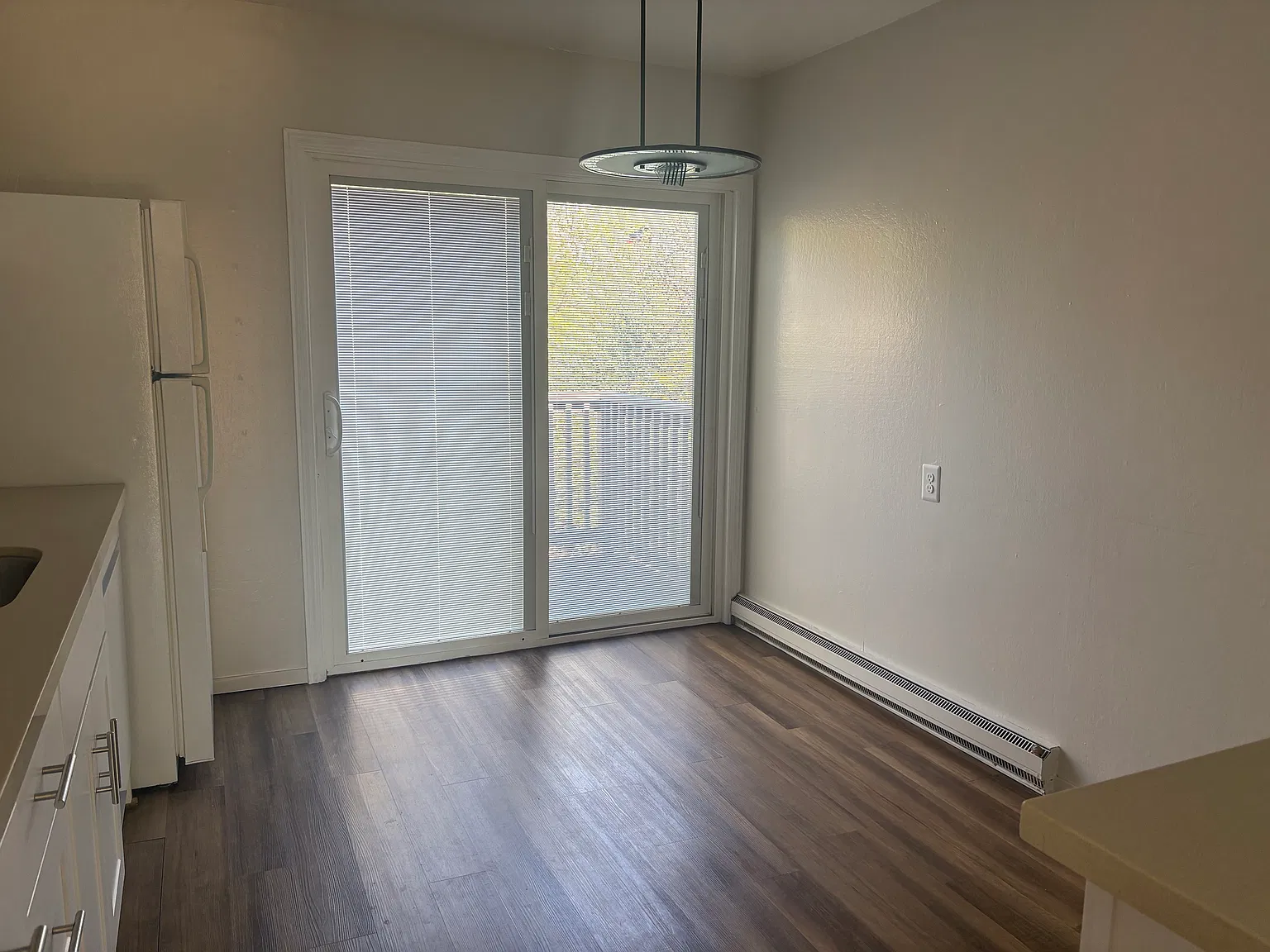 2 bed, 1.5 bath, 1125 sqft, $3,350 — Photo 4