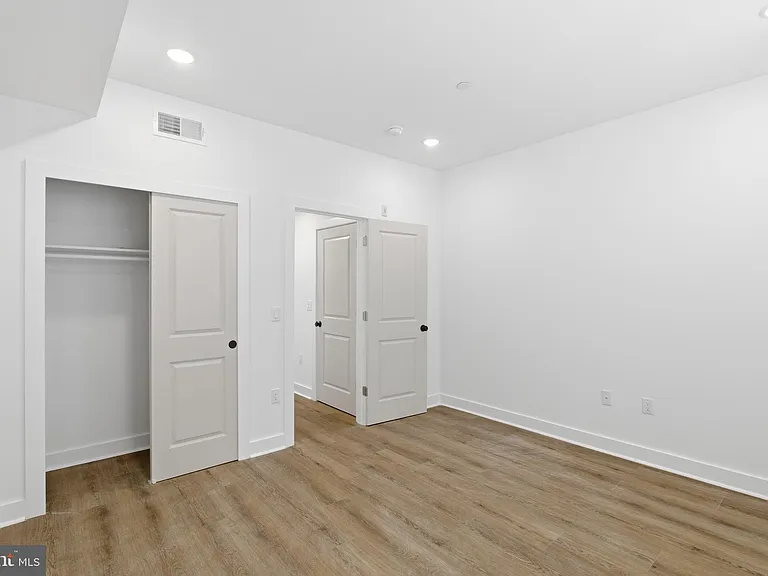 2146 N Franklin St #2 — Photo 4