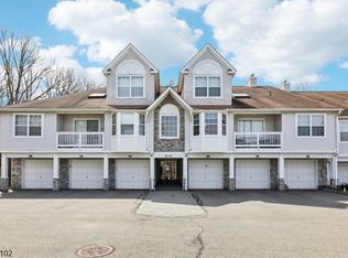 69 Autumn Ct, Ledgewood, NJ