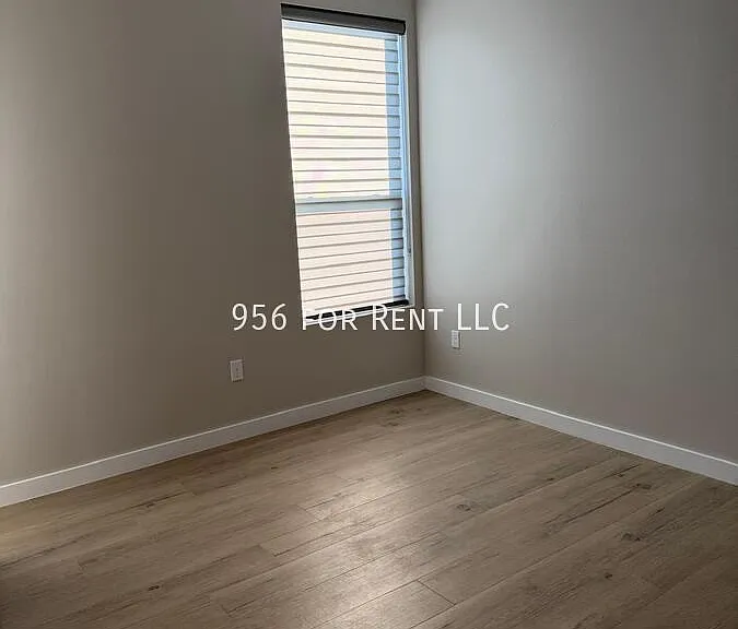 2202 Corales St #1 — Photo 10