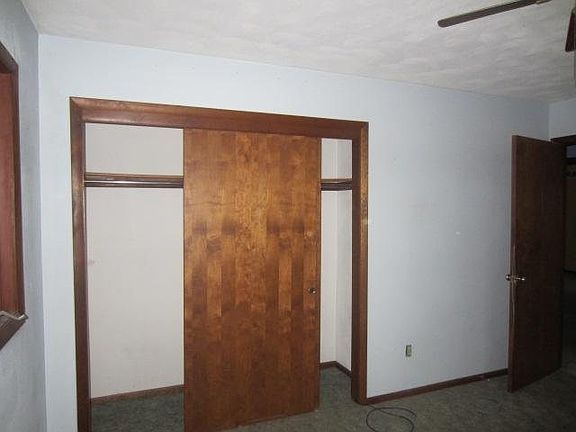 4th image of 57284 Clydesdale Dr