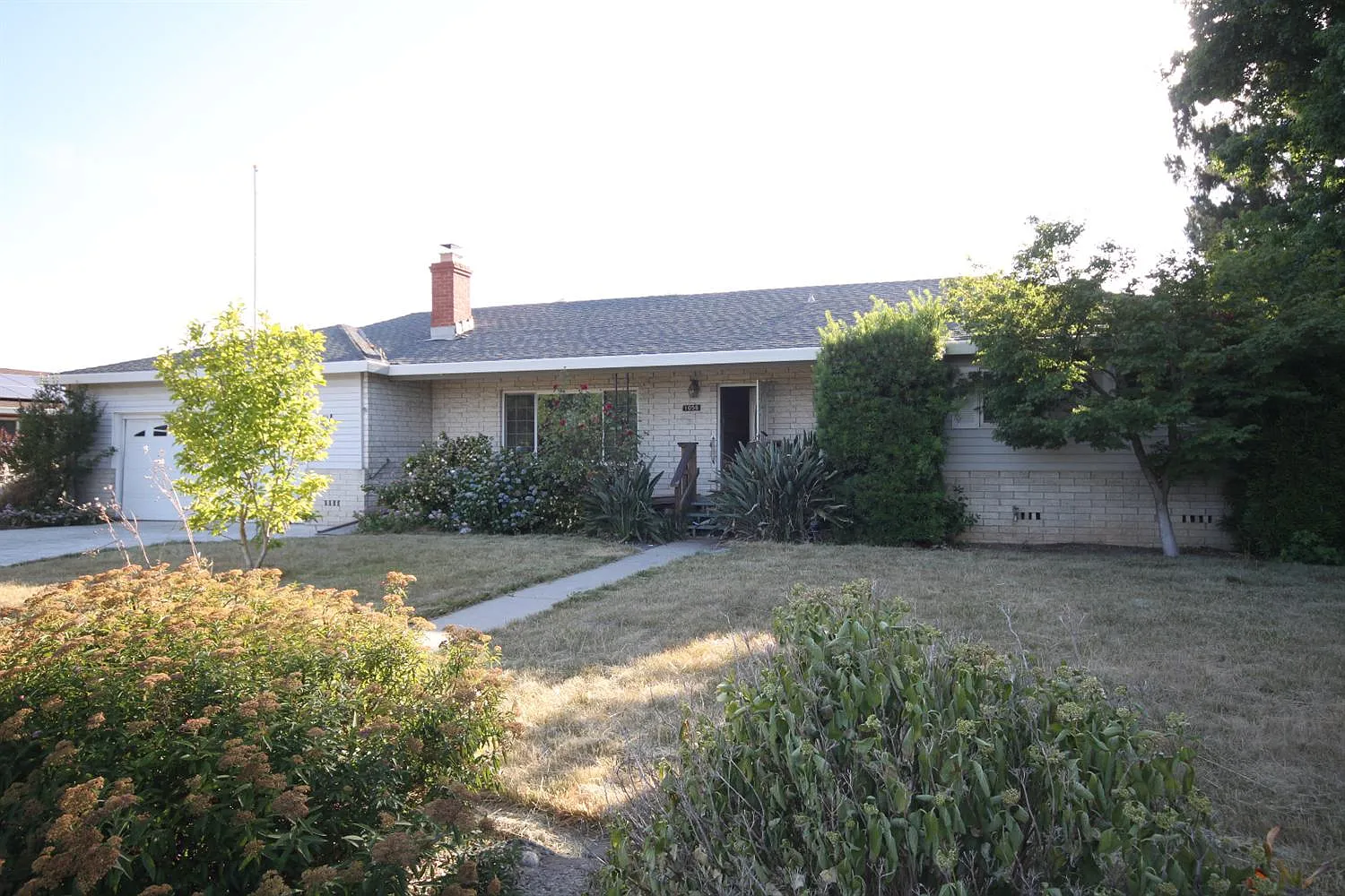 1056 Bryn Mawr Dr photo 1