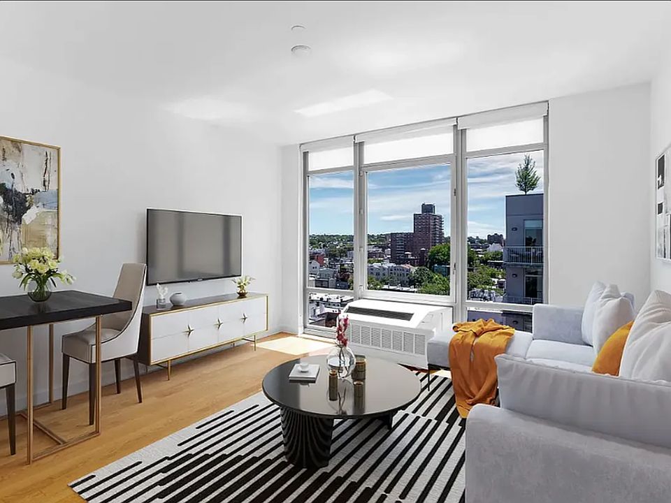 1st image of 267 6th St APT 6J