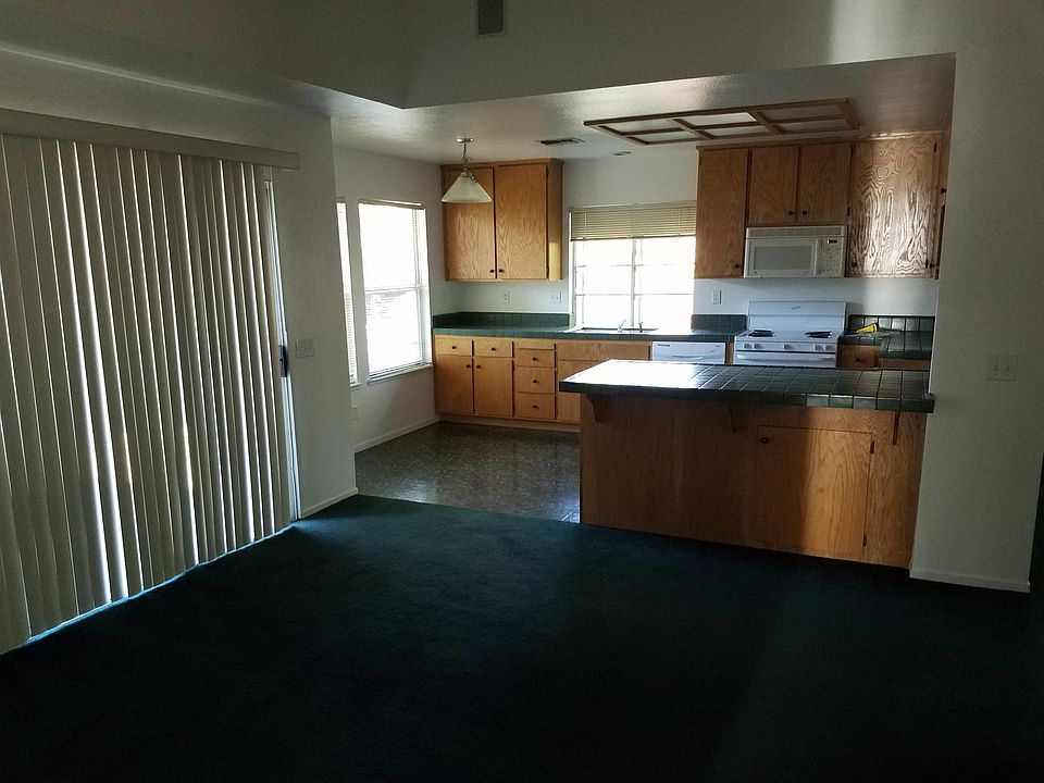 2nd image of 9279 Thoroughbred Way