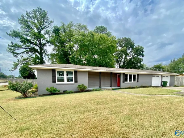 2501 Waltham Dr NE, Huntsville, AL 35811