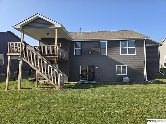 2nd image of 2307 Acorn Dr