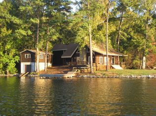 45 Honeysuckle Rd, Hamilton, GA 31811