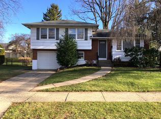 3016 Avon Rd, Bethlehem, PA 18017