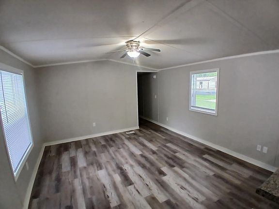 2nd image of 306 Carriage Lane Est