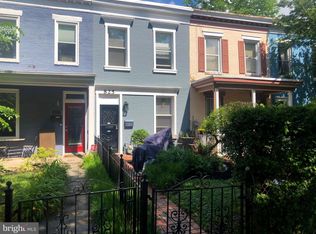 825 9th St NE, Washington, DC 20002