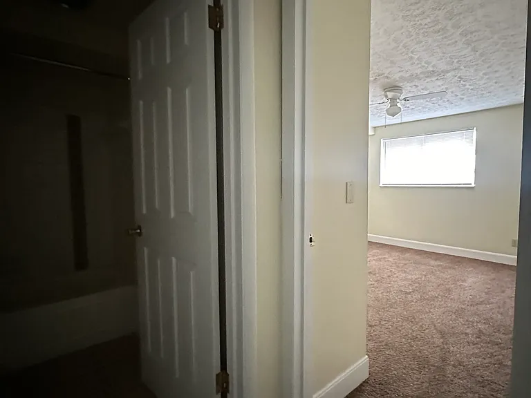 519 Riddle Rd #22 — Photo 8