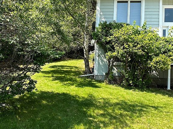 3rd image of 2213 Greenough Ct W