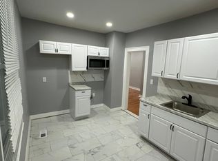 596 Ferry St #1, New Haven, CT 06513