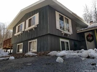 2525 W Grove St, Marquette, MI 49855