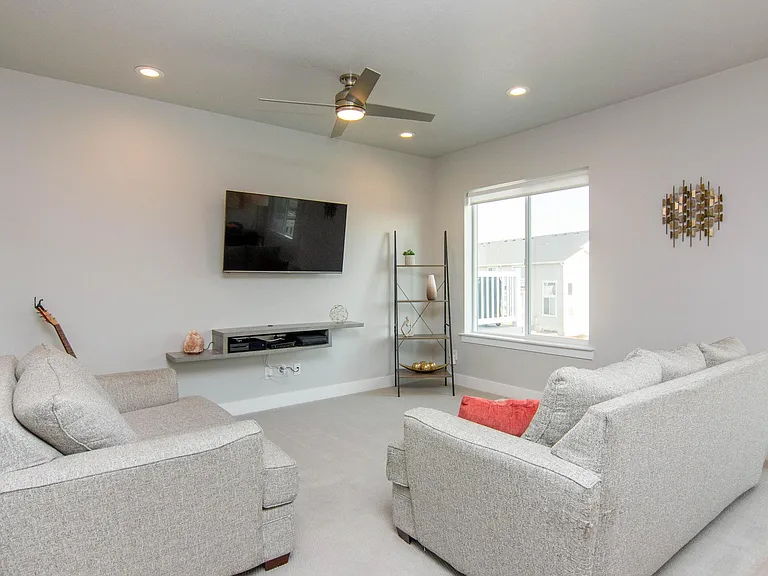 4328 W Quiet Shade Dr — Photo 8