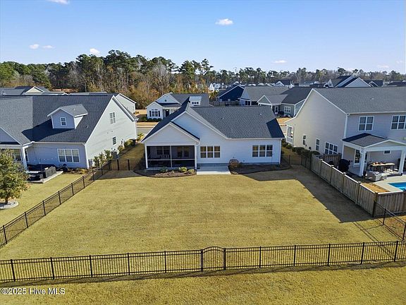 2nd image of 5724 Brown Pelican Lane