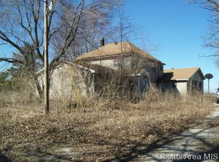 467 E 2000 North Rd, Edinburg, IL 62531