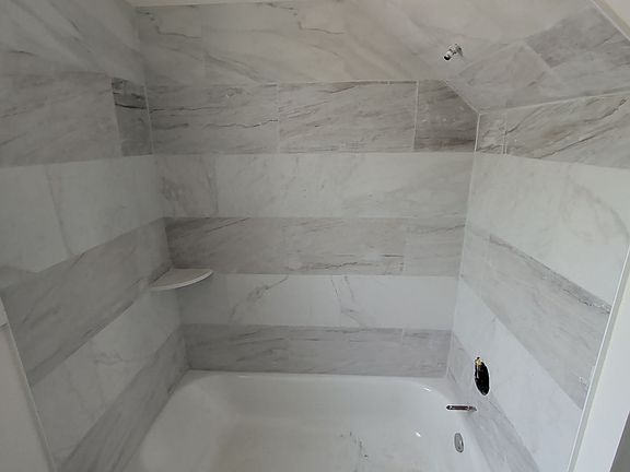 4th image of 234 Plymouth Ave APT B