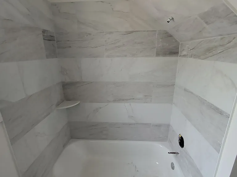 234 Plymouth Ave — Photo 4