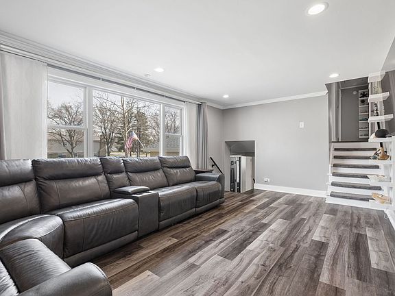 4th image of 6922 Sierra Dr