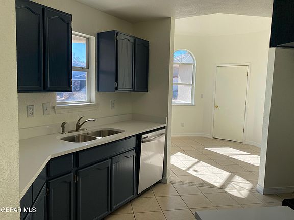 4th image of 12025 Autumn Gate Dr