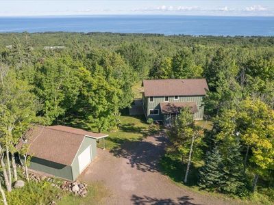 698 Cuttingwood Rd, Knife River, MN, 55609