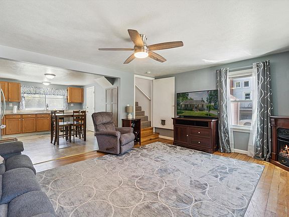 5th image of 74 N Park St
