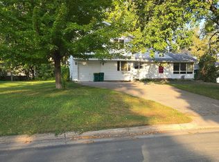 641 Pleasant St, Dassel, MN 55325