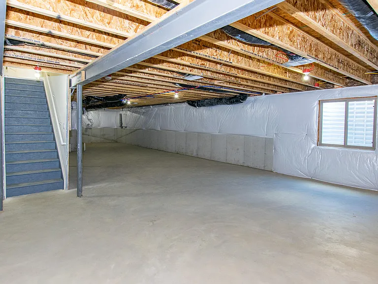 723 W Spaniel Dr — Photo 36