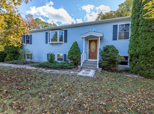 4 Peach Tree Hill Ave, Ledyard, CT 06339