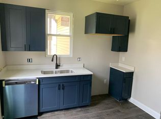221 E 14th Ave APT 1, Homestead, PA